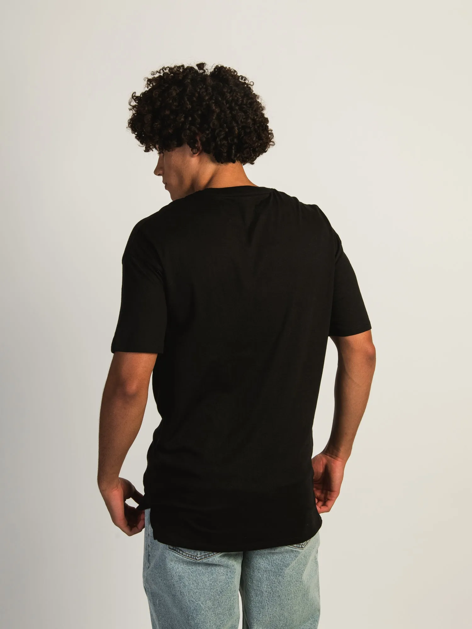 BOATHOUSE LONG FIT TEE - BLACK