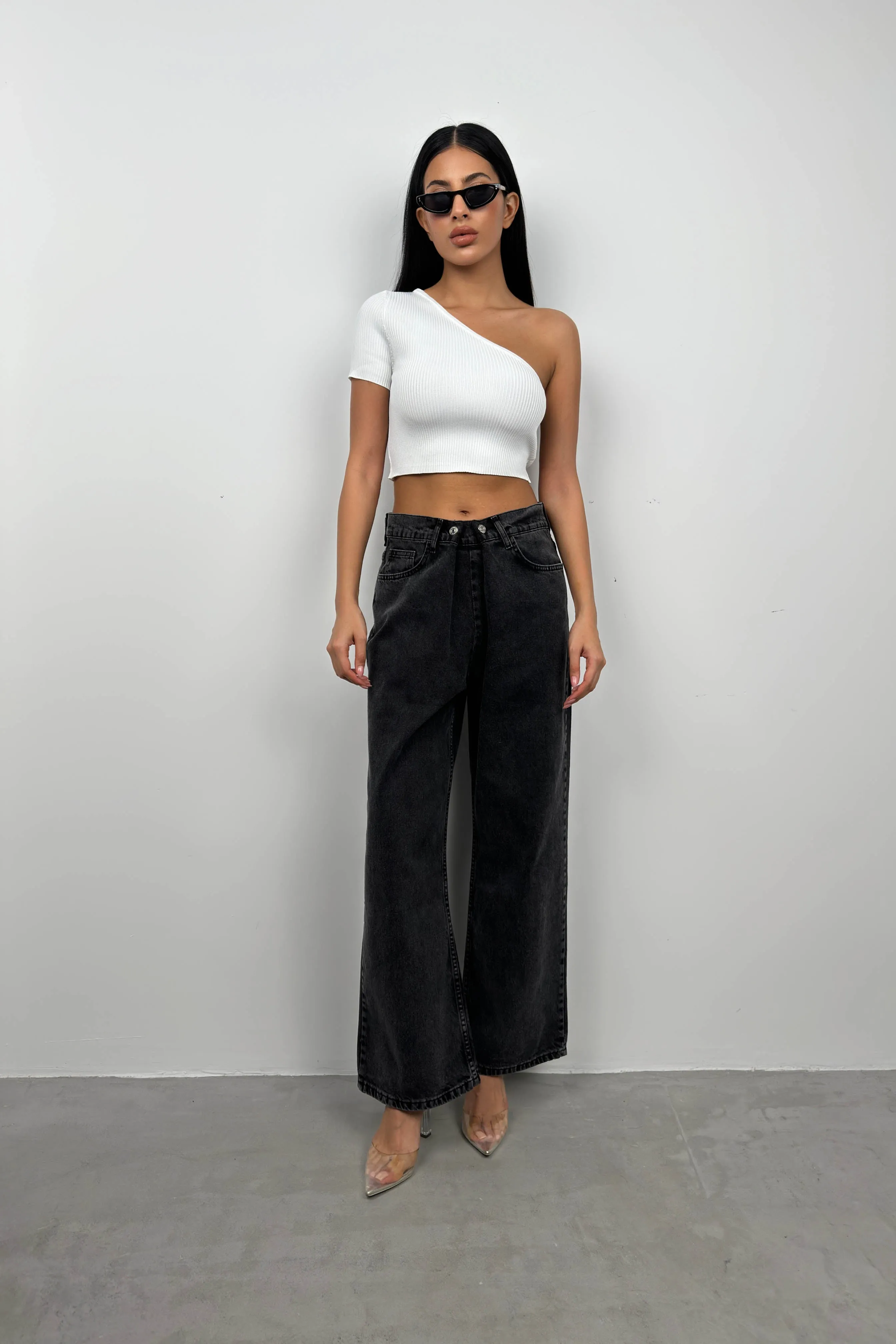 One Shoulder Crop T-Shirt