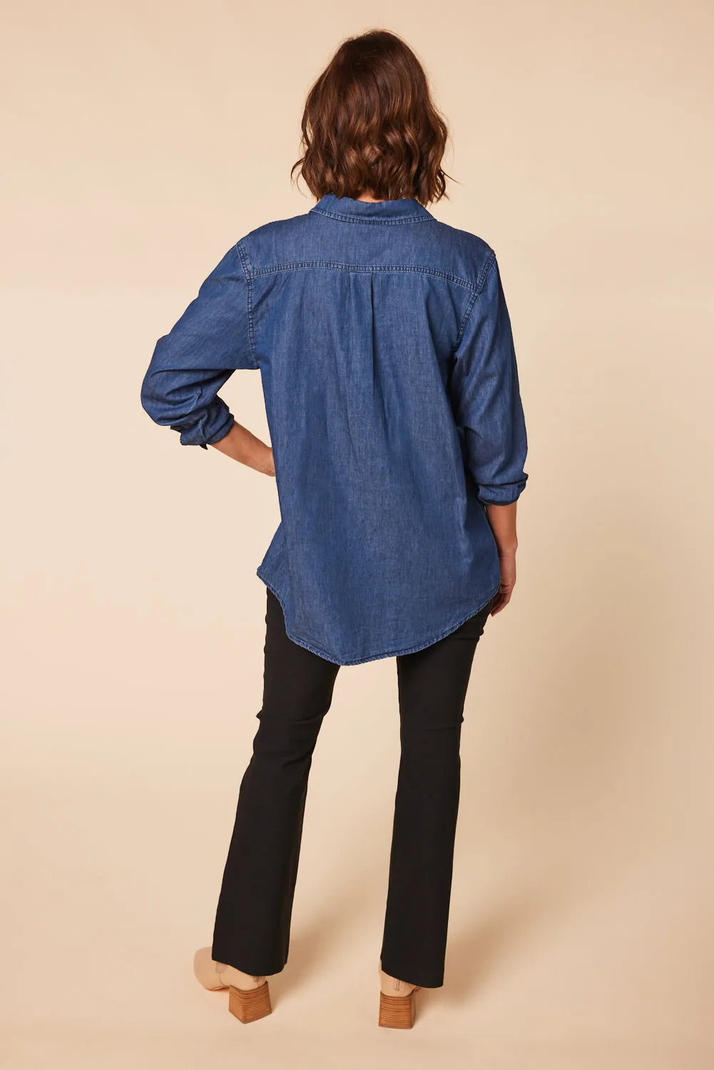 Sam Chambray Shirt in Mid Wash